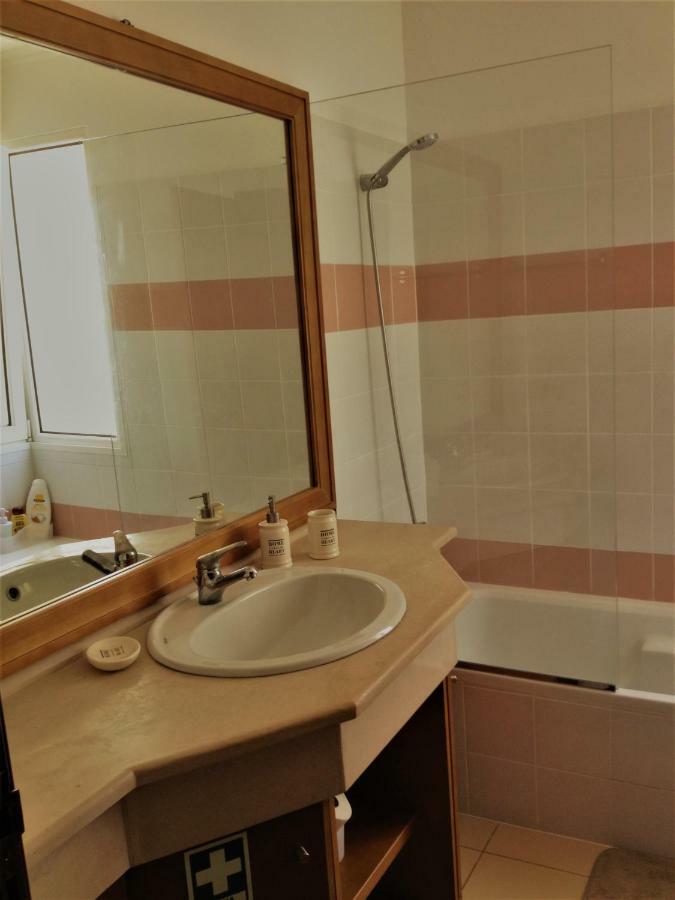 Apartamento Vai Vem Madalena do Mar المظهر الخارجي الصورة